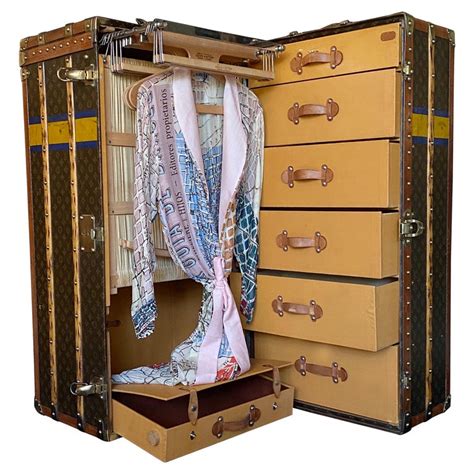 louis vuitton bandeau trunks|louis vuitton wardrobe trunk.